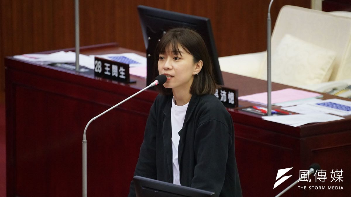 台北市議員林穎孟辦公室日前爆發勞資糾紛,她27日表示,已解僱辦公室2位主任。(資料照,盧逸峰攝) 台北市議員林穎孟辦公室日前爆發勞資糾紛,她27日表示,已解僱辦公室2位主任。(資料照,盧逸峰攝)