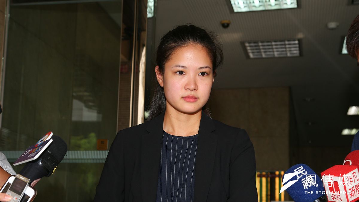 時代力量20日午後進行決策會議,僅台北市議員林亮君(見圖)一人登記參選黨主席一職,但在會中遭委員以應「慰留邱顯智」為由,對林亮君投下反對票,最終未能選出黨主席。(顏麟宇攝) 時代力量20日午後進行決策會議,僅台北市議員林亮君(見圖)一人登記參選黨主席一職,但在會中遭委員以應「慰留邱顯智」為由,對林亮君投下反對票,最終未能選出黨主席。(顏麟宇攝)