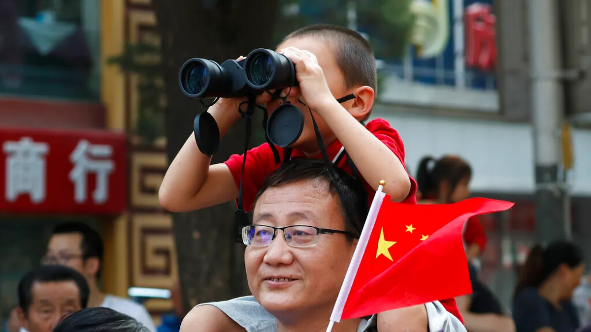 2019十一國慶大閱兵、中國兒童、少子化、二胎。(美聯社)