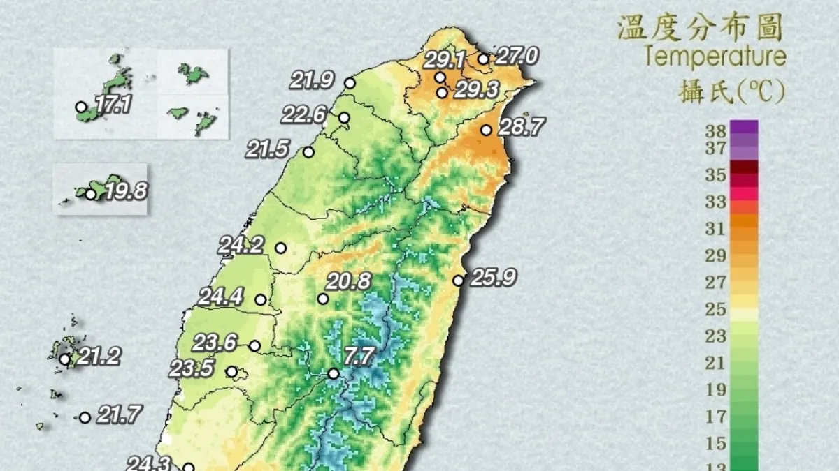 鳳凰颱風登陸後僅短短幾天,下週一冷氣團就會報到,歐洲與美國氣象模式預測,週日(16日)北台灣白天還有24至25度、早晚約21度;但週一清晨起,氣溫將驟降至15度,下週二(18日)甚至下探14度。(圖/取自中央氣象署) 鳳凰颱風登陸後僅短短幾天,下週一冷氣團就會報到,歐洲與美國氣象模式預測,週日(16日)北台灣白天還有24至25度、早晚約21度;但週一清晨起,氣溫將驟降至15度,下週二(18日)甚至下探14度。(圖/取自中央氣象署)