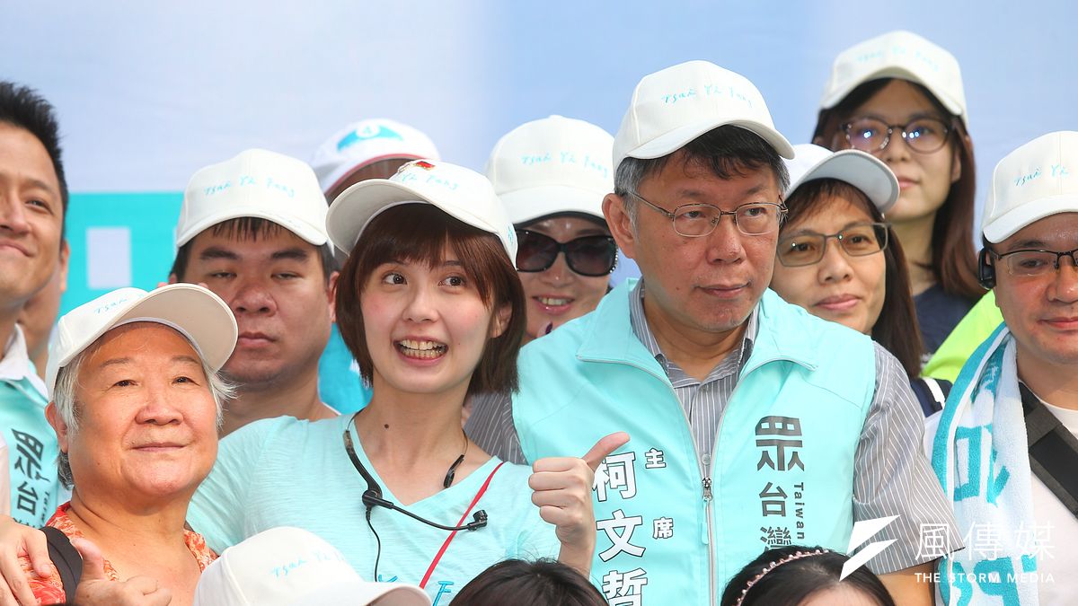 台北市長柯文哲出席台灣民眾黨立委參選人蔡宜芳(中)活動。(顏麟宇攝) 台北市長柯文哲出席台灣民眾黨立委參選人蔡宜芳(中)活動。(顏麟宇攝)