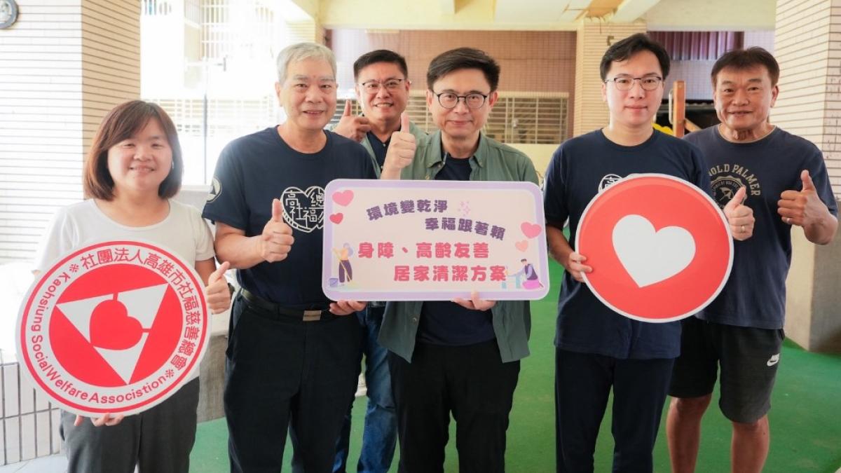 延續善的循環!賴瑞隆《小鴨把拔》版稅10萬捐公益 助弱勢家庭編織社會安全網