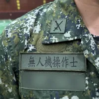 台湾では、6年間で約21万機規模のドローン整備構想が打ち出されているが、いかに即戦力へと結びつけるかが大きな課題となっている。齊立平氏は、台湾がウクライナの経験をそのまま再現することはできないと強調する。(資料写真、張曜麟撮影) 台湾では、6年間で約21万機規模のドローン整備構想が打ち出されているが、いかに即戦力へと結びつけるかが大きな課題となっている。齊立平氏は、台湾がウクライナの経験をそのまま再現することはできないと強調する。(資料写真、張曜麟撮影)