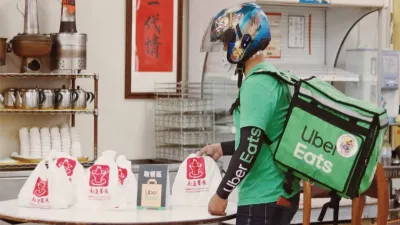 Uber Eats將收購台灣foodpanda。(圖/翻攝自FB/Uber Eats)