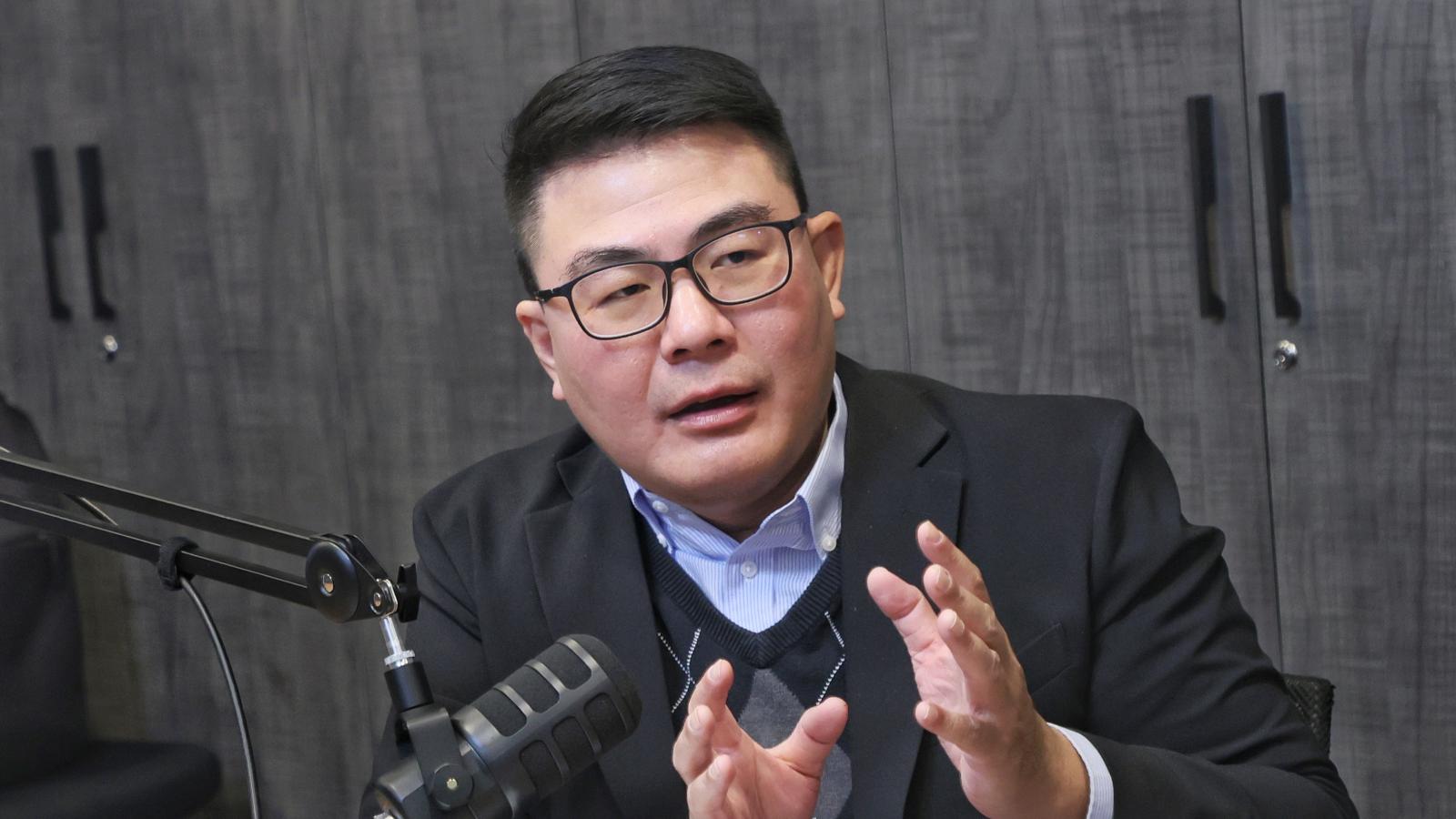 詐慈濟律師為何寫下「DPP 100萬」?黃揚明曝她目的:警告民進黨「敢辦我嗎」