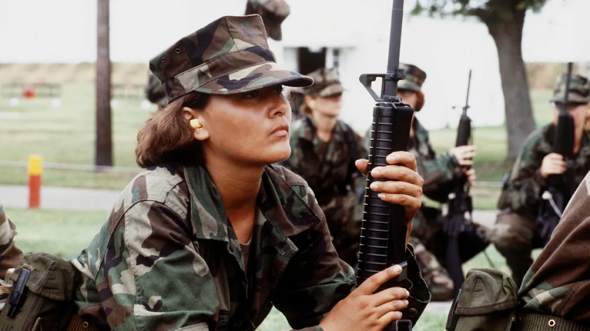一次世界大戰後備女子迷彩軍團的相片被發現,反映女性在戰爭時期的另類貢獻。(本圖為示意圖,非新聞所指之歷史照片) (圖/Expert Infantry@flickr)