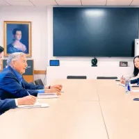 国民党の鄭麗文主席は先ごろ、代表団を率いて訪米した際、アリソン氏(左)ら有識者と会談した。(鄭氏のフェイスブックより) 国民党の鄭麗文主席は先ごろ、代表団を率いて訪米した際、アリソン氏(左)ら有識者と会談した。(鄭氏のフェイスブックより)