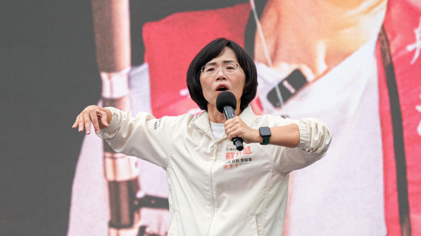 風評:損蔣萬安八百,傷蘇巧慧不只一千