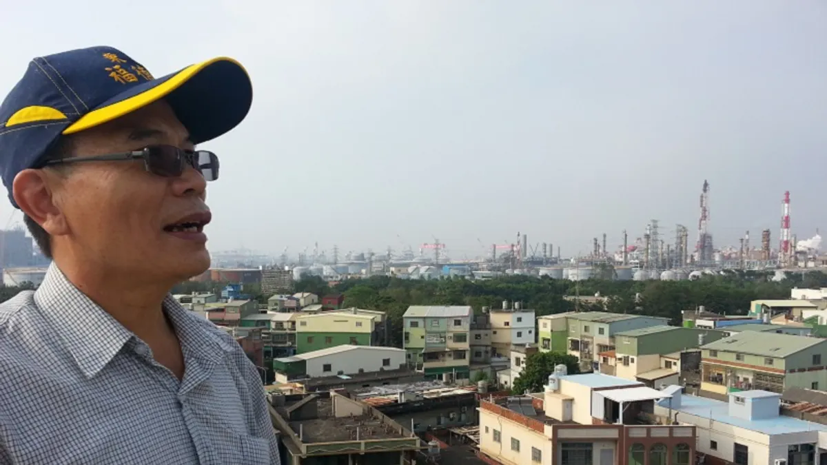 高雄大林蒲居民,從土地被徵收、承受污染、一步步走到遷村,成為第一個可能因空污而迫遷的村落。(圖/朱淑娟提供)