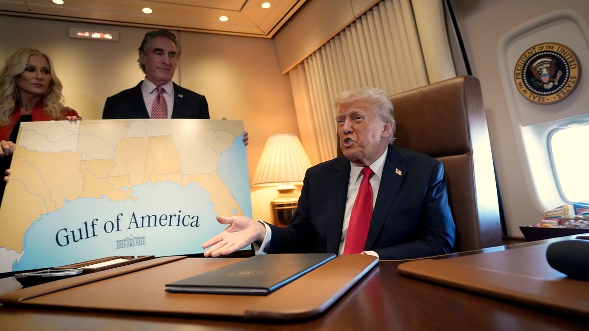 美國總統川普(圖右)上任後多政策遭認為缺點不少,但對川普政權而言整體仍是利大於弊,而非完全有害。(資料照,美聯社) 美國總統川普(圖右)上任後多政策遭認為缺點不少,但對川普政權而言整體仍是利大於弊,而非完全有害。(資料照,美聯社)