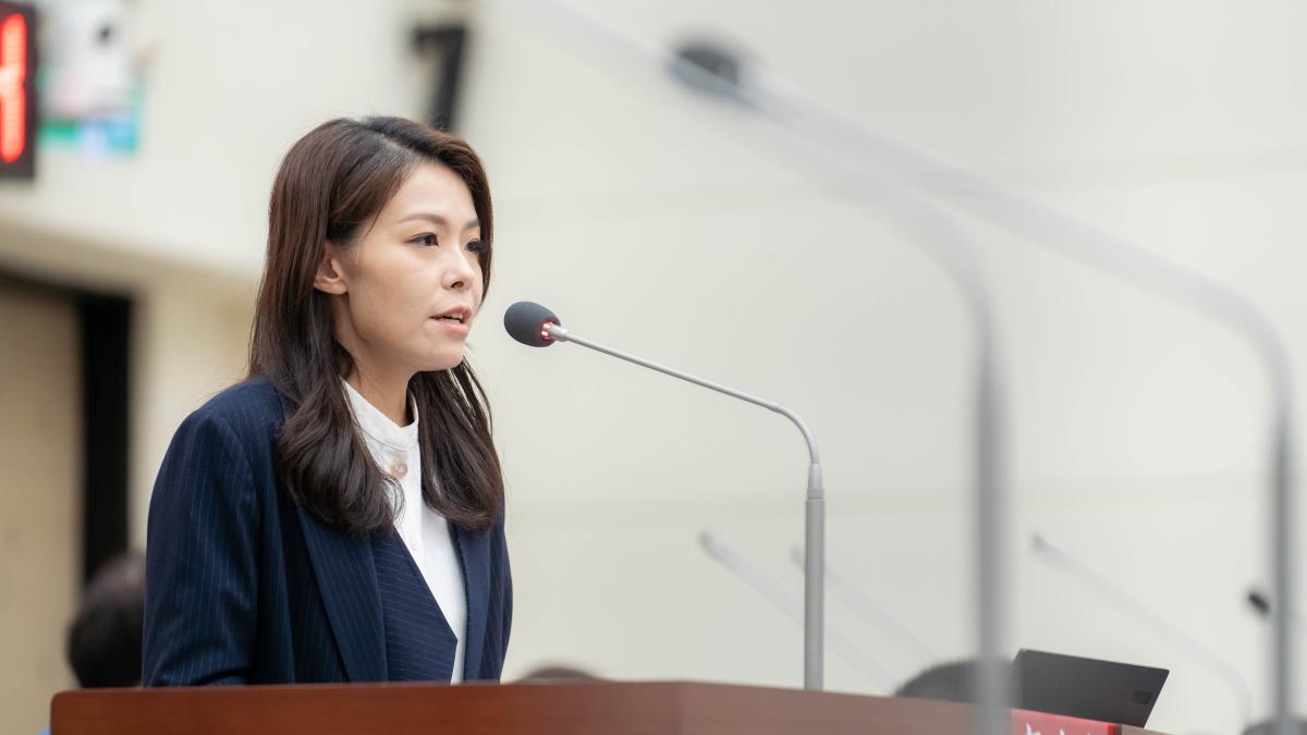 抄襲帽子扣錯人?曾資程質詢開砲反遭鐵證打臉 高虹安一句話反殺全場