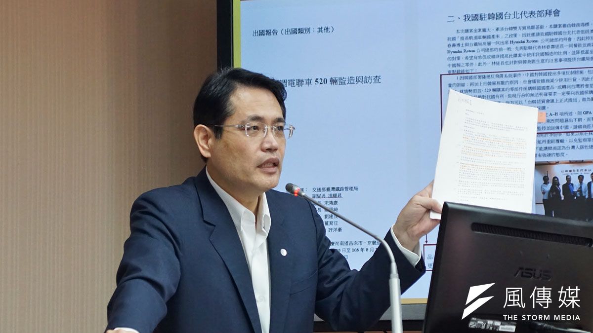 有媒體報導「民進黨中央徵召吳崢,未事先和江永昌(見圖)溝通」,對此,江永昌辦公室今日晚間發出聲明,強調報導是「憑空捏造並非事實」。(資料照,盧逸峰攝) 有媒體報導「民進黨中央徵召吳崢,未事先和江永昌(見圖)溝通」,對此,江永昌辦公室今日晚間發出聲明,強調報導是「憑空捏造並非事實」。(資料照,盧逸峰攝)