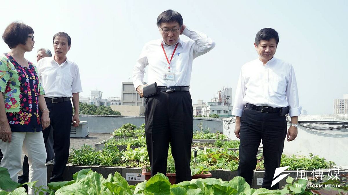 歡迎回到人間世,柯神!(蘇仲泓攝) 歡迎回到人間世,柯神!(蘇仲泓攝)