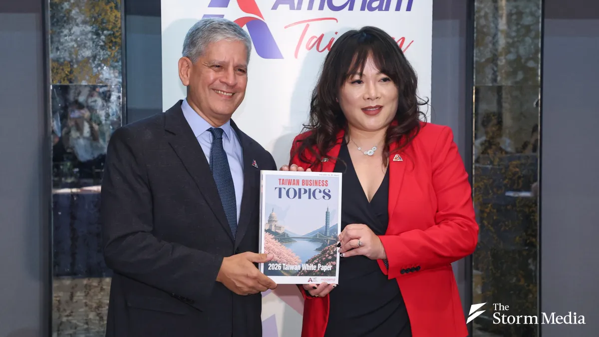 Taiwan American Chamber of Commerce CEO Carl Wegner (left) and Board Chair Anita Chen (right) attend the AmCham Taiwan 2026 White Paper press conference on June 16. (Photo by Yan Lin-yu)
