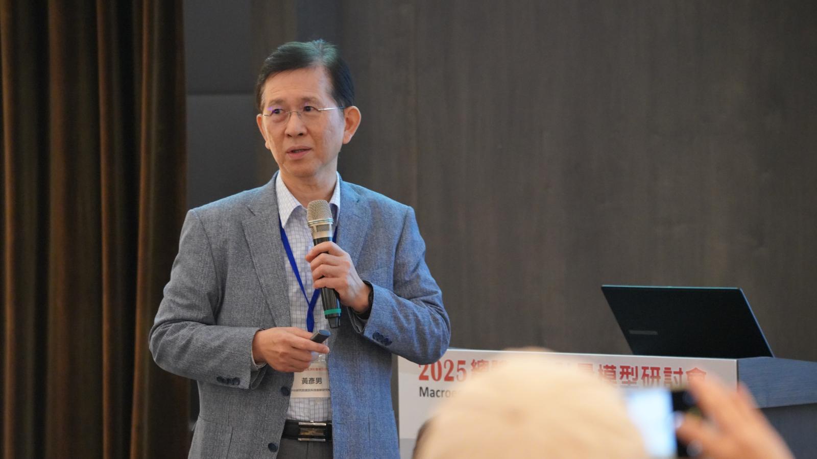 普發現金很可惜?籲政府擴大投資AI算力 前數發部長:AI預算還要再加把勁