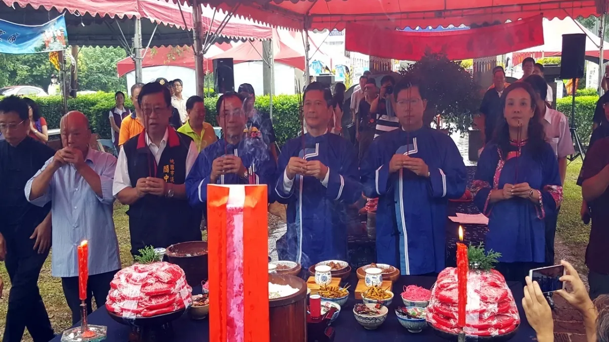 桃園龍潭送聖蹟祭典 體現客家「敬字惜紙」精神