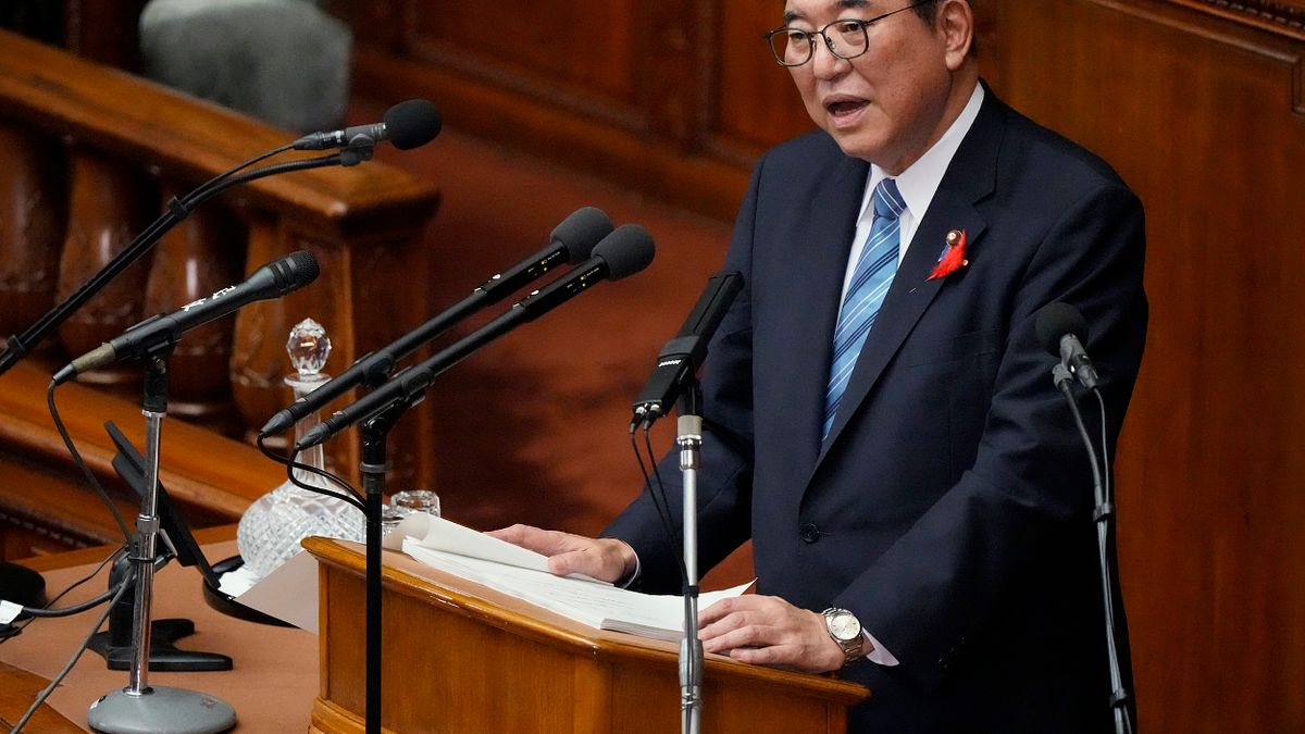 日本首相石破茂4日首度在國會發表施政方針演說。(美聯社) 日本首相石破茂4日首度在國會發表施政方針演說。(美聯社)