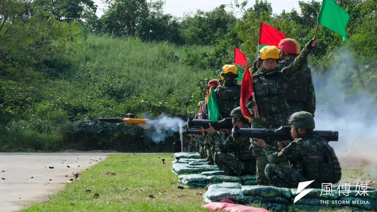 「義務役基地戰力鑑測」6日首次進行紅隼火箭實彈射擊。(劉偉宏攝)