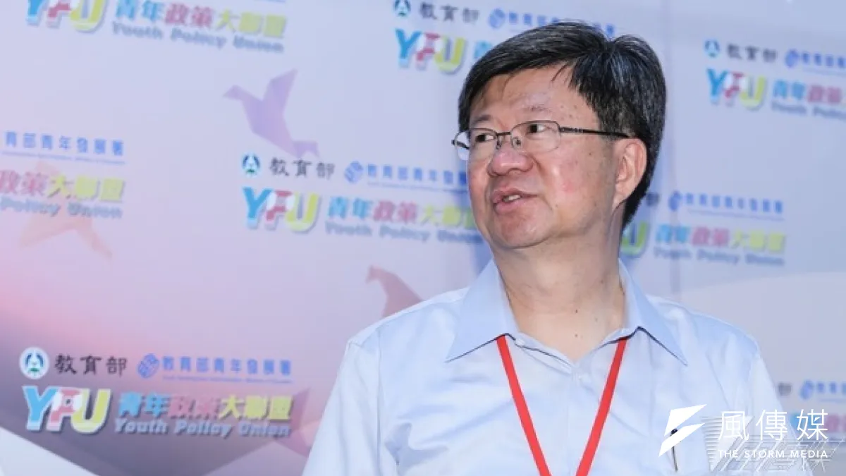 教育部長吳思華10日前往屏東訪查偏遠地區學校。吳思華說,體質良好的學校應舉辦「小規模」的特色招生,勇敢告訴社會自己學校的特色是什麼。(資料照片,林韶安攝)