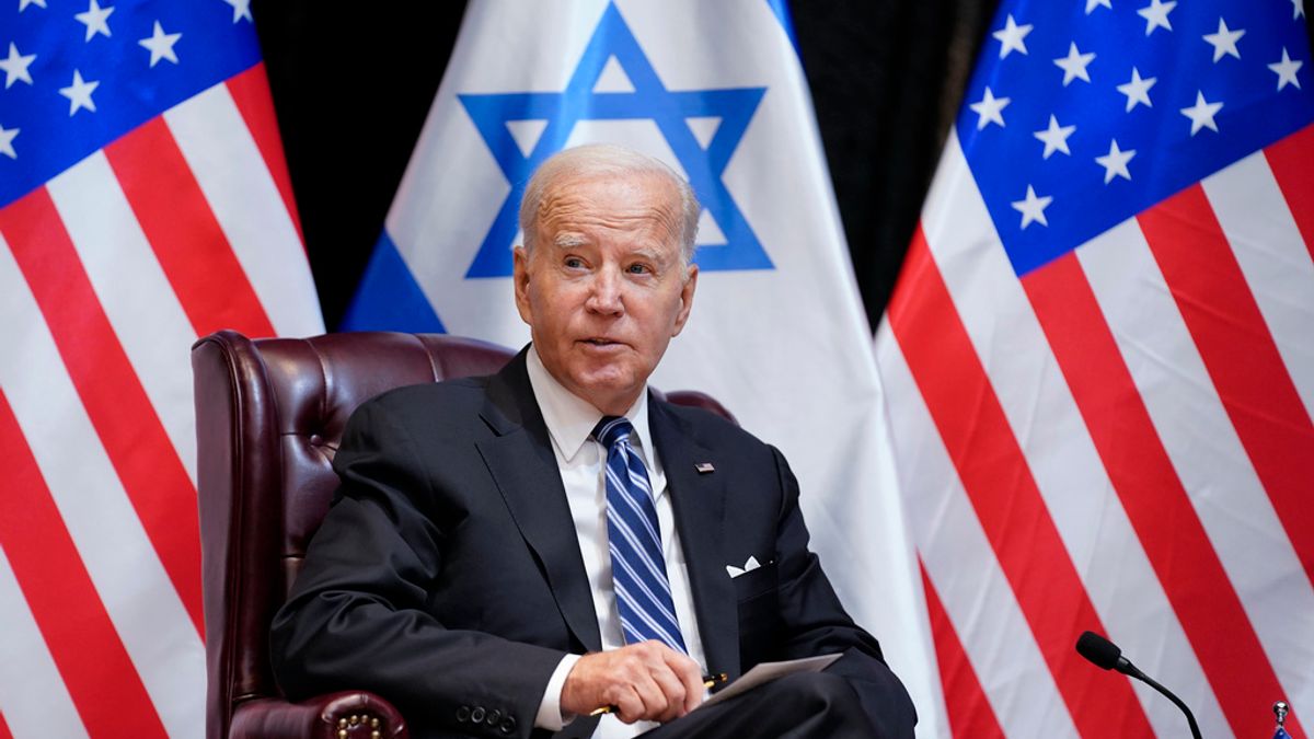 2023年10月18日,美國總統拜登在特拉維夫與以色列總理納坦雅胡會面。(美聯社)