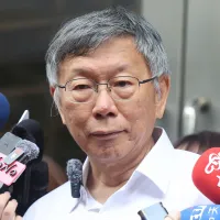 民眾黨前主席柯文哲涉京華城、政治獻金等弊案,8日至台灣高等法院二審出庭。(柯承惠攝) 民眾黨前主席柯文哲涉京華城、政治獻金等弊案,8日至台灣高等法院二審出庭。(柯承惠攝)
