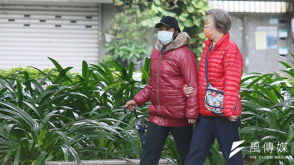 隨著年齡漸長,旅途的勞累同樣會影響身體健康。(資料照,柯承惠攝) 隨著年齡漸長,旅途的勞累同樣會影響身體健康。(資料照,柯承惠攝)