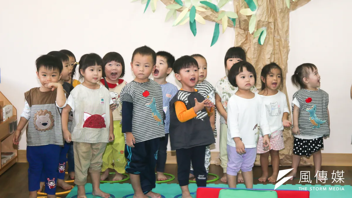 台灣政府採用現金政策解決少子女化問題已經將近18年,估算近8年來,各級政府已投入500億元的托育補助經費,但在幼托環境惡劣的市場條件下,效果早就呈現在節節敗退的生育率。(資料照,陳明仁攝)