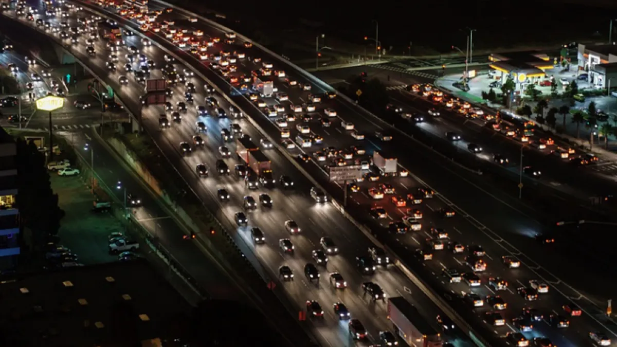 台灣車流量相當大。(圖/示意圖/翻攝自Pixabay)