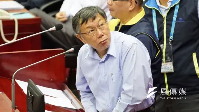 針對國民黨總統參選人韓國瑜提出的「學貸免息」政策,台北市長柯文哲(見圖)5日出席市政總質詢時表示,財政紀律相當重要,且政策最忌諱齊頭式平等。(資料照,盧逸峰攝)