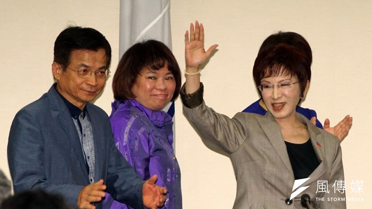 洪秀柱可望在19日後正式成為國民黨總統參選人,但藍營本土派立委私下紛紛表示要切割。(資料照片,蘇仲泓攝) 洪秀柱可望在19日後正式成為國民黨總統參選人,但藍營本土派立委私下紛紛表示要切割。(資料照片,蘇仲泓攝)