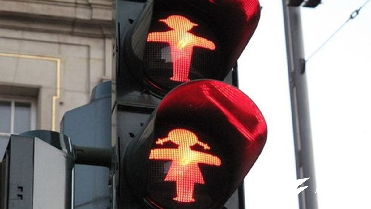 柏林街頭可能很快出現女版小綠人。(取自網路) 柏林街頭可能很快出現女版小綠人。(取自網路)