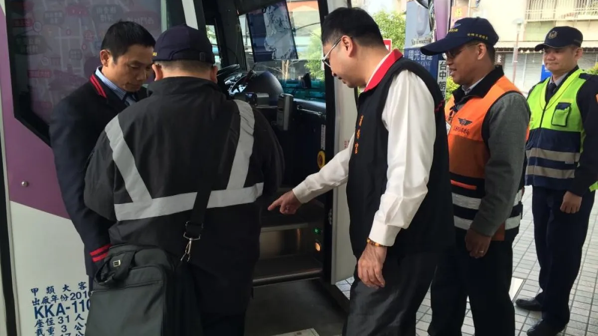 確保民眾春節行的安全 嘉市進行國道客運聯合稽查