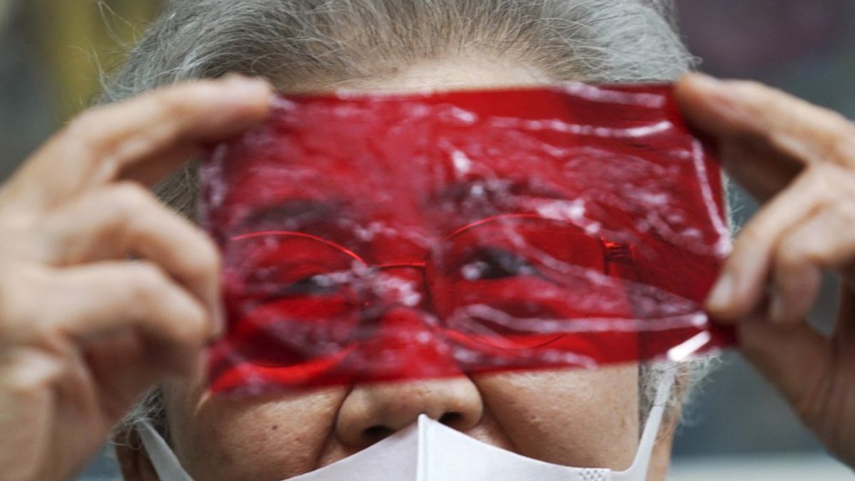 日本二戰遺孤本木元希述說自身痛苦經驗(美聯社) 日本二戰遺孤本木元希述說自身痛苦經驗(美聯社)