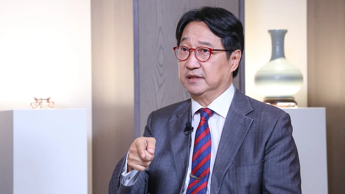 科技力智庫執行長烏凌翔在風傳媒節目《下班國際線》,討論台積電與台灣半導體產業面臨的美中雙重壓力。(顏麟宇攝) 科技力智庫執行長烏凌翔在風傳媒節目《下班國際線》,討論台積電與台灣半導體產業面臨的美中雙重壓力。(顏麟宇攝)