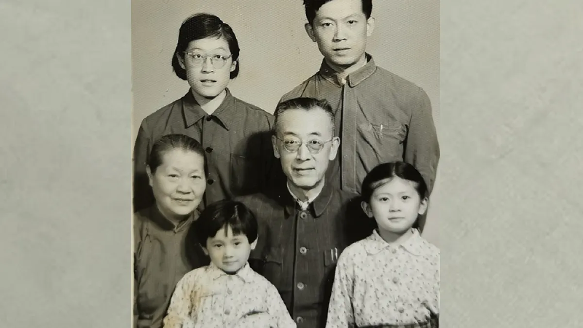 1966年吳景超、龔業雅三代同堂:後排女兒吳清可,兒子吳清俊;前排孫女吳正林(右),吳正朋(左)。(作者提供)