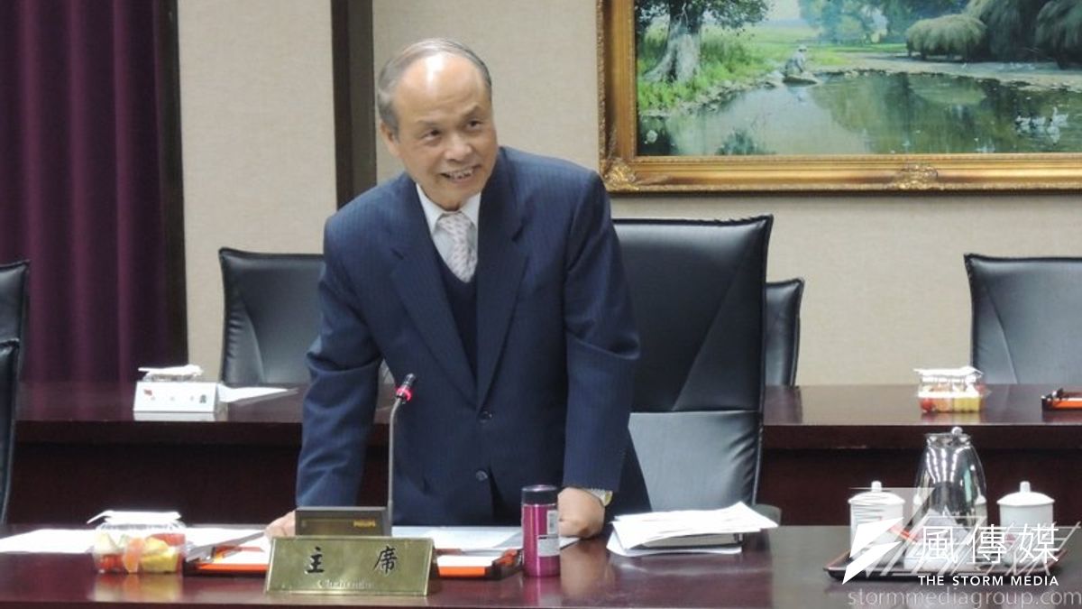 財政部長張盛和主動提出外界4大爭議及財政部3大配套措施,並強調房地合一稅並非為了打房,社會各界應要對稅制改革有信心。(葉瑜娟攝) 財政部長張盛和主動提出外界4大爭議及財政部3大配套措施,並強調房地合一稅並非為了打房,社會各界應要對稅制改革有信心。(葉瑜娟攝)