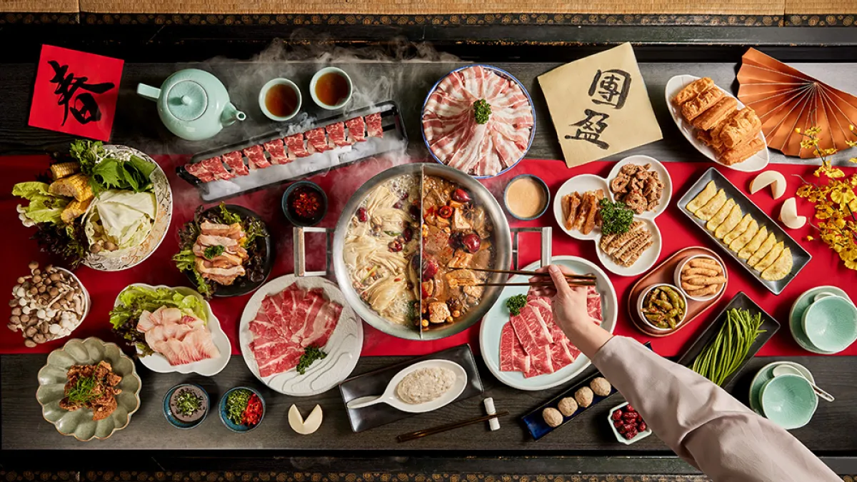 這一鍋開春用餐加碼抽雙人套餐券,這一小鍋推出新年進補鍋物。(圖/業者提供)