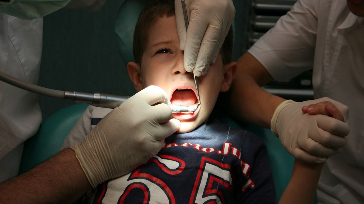 即使有政府補助,在瑞典看牙醫的費用仍然非常昂貴。(圖/Finizio@flickr) 即使有政府補助,在瑞典看牙醫的費用仍然非常昂貴。(圖/Finizio@flickr)