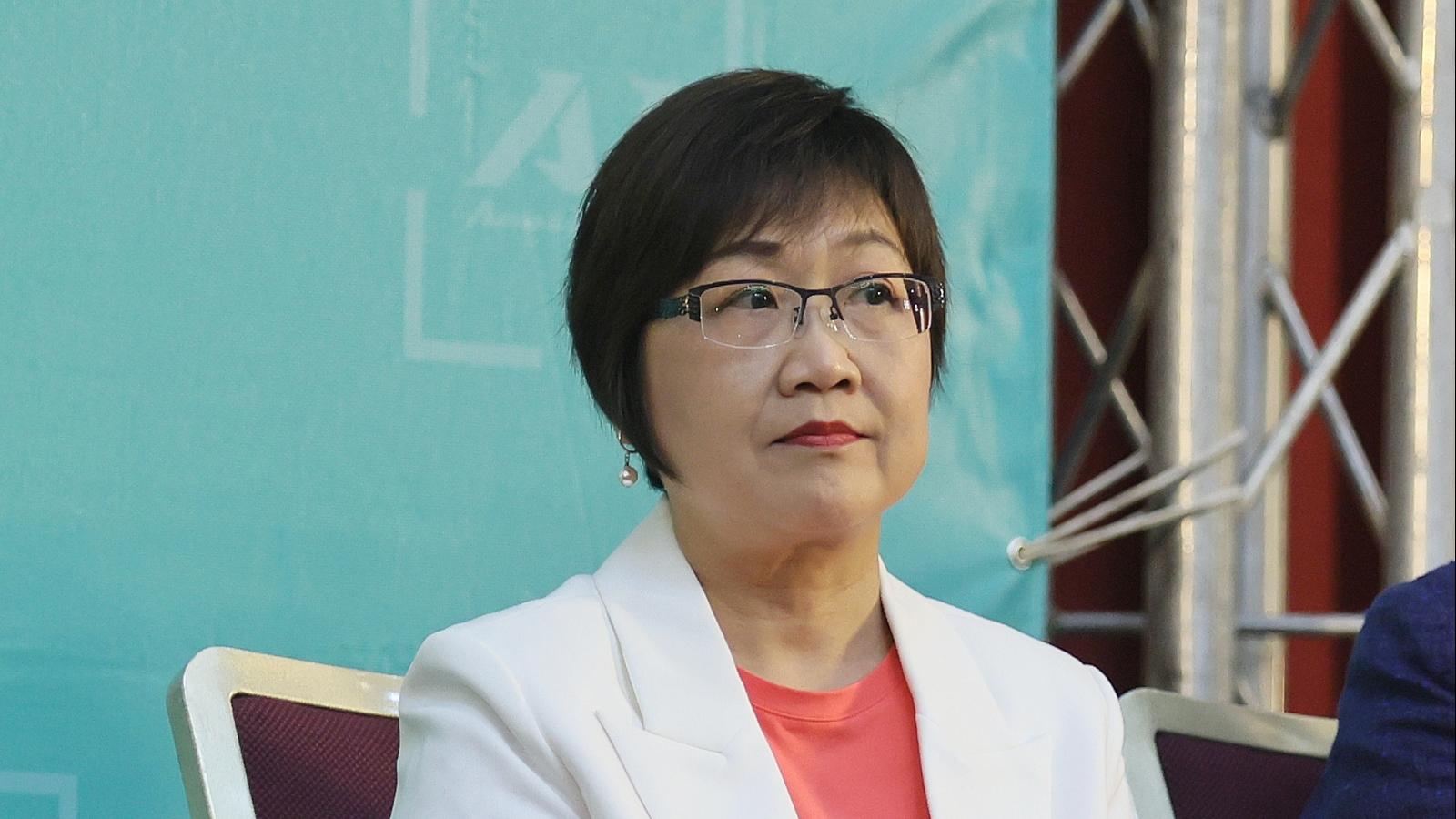 徐佳青帶兒登東沙島被罰10萬!黃揚明揭「民進黨下一步」:這案可當試金石
