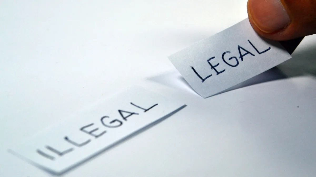 爭取正義走法律訴訟,過程所耗費的心力、時間成本,值得嗎?(圖/Ramdlon@pixaby)
