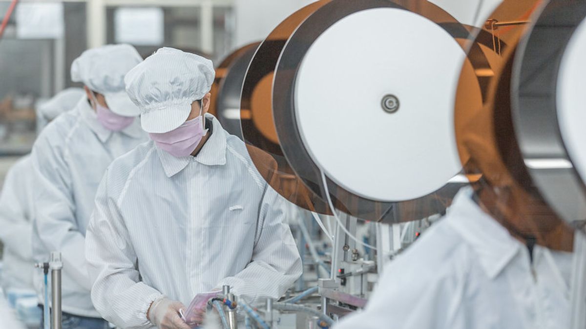 口罩將回歸市場機制,業者表示口罩原則上漲價機率高。(資料照,取自總統府Flickr) 口罩將回歸市場機制,業者表示口罩原則上漲價機率高。(資料照,取自總統府Flickr)