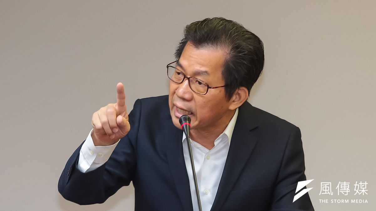 李應元指出,環評審查有95%都通過,環評制度是有建立規範的,只要業者能夠具體說明或改善,環評就會通過,台積電就是最好的例子,台塑不可以再用以前自己認知的方式做回應。(資料照,顏麟宇攝) 李應元指出,環評審查有95%都通過,環評制度是有建立規範的,只要業者能夠具體說明或改善,環評就會通過,台積電就是最好的例子,台塑不可以再用以前自己認知的方式做回應。(資料照,顏麟宇攝)