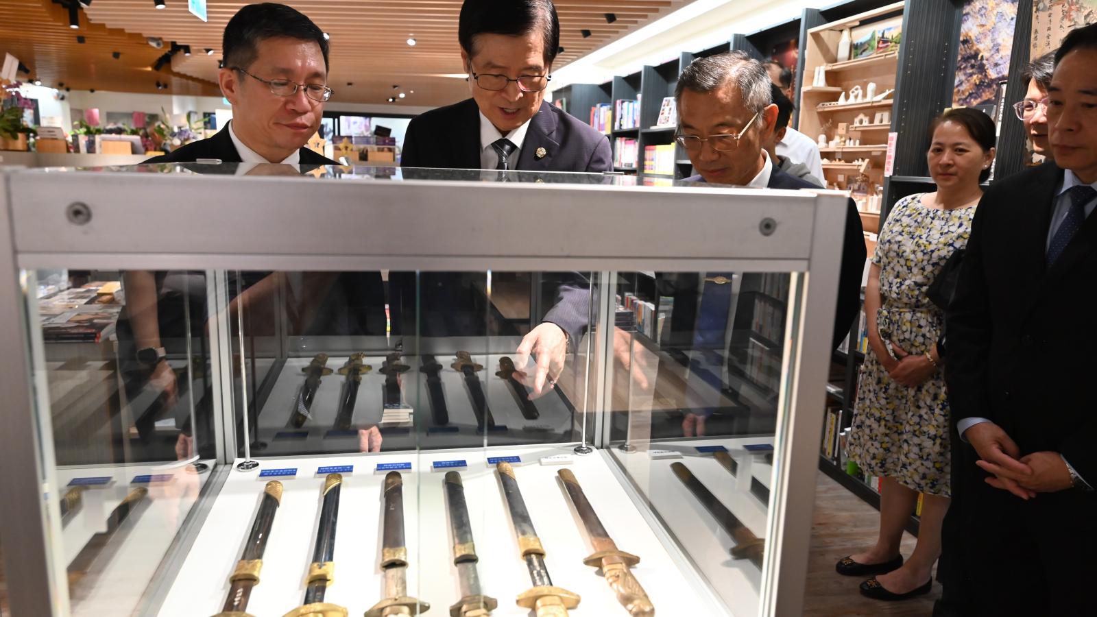 出席《軍人魂》新書發表 嚴德發:中華民國是對日抗戰唯一合法政府