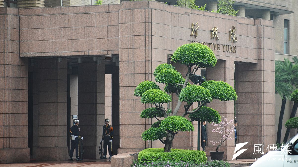 對於評論質疑「中央政府政務人員數量大量膨脹」,人事總處出面說明。(資料照,林俊耀攝) 對於評論質疑「中央政府政務人員數量大量膨脹」,人事總處出面說明。(資料照,林俊耀攝)