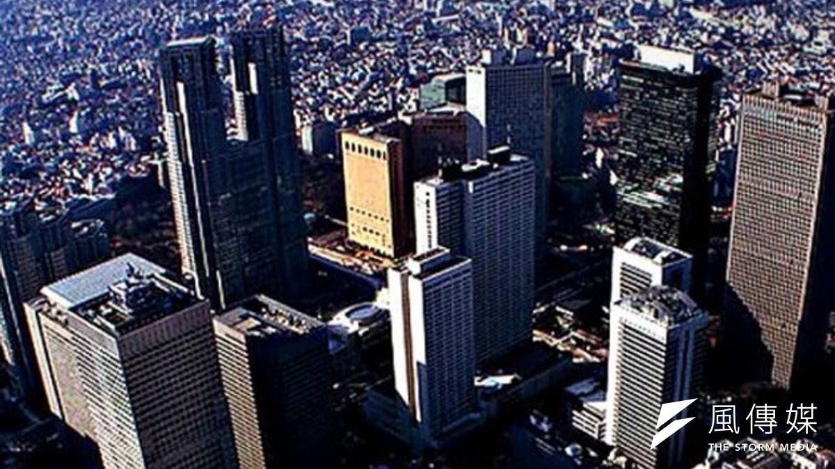 合宜住宅會成為官商分贓的肥肉,主因就在於以居住正義之名達炒房之實。(圖為遠雄桃園合宜宅的廣告宣傳) 合宜住宅會成為官商分贓的肥肉,主因就在於以居住正義之名達炒房之實。(圖為遠雄桃園合宜宅的廣告宣傳)