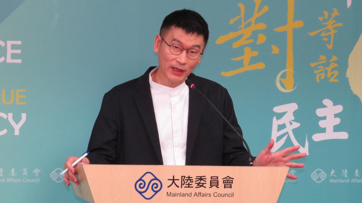 梁文傑酸「鳳梨釋迦沒人吃」 黃揚明:請繼續表演,農民只會更痛恨民進黨