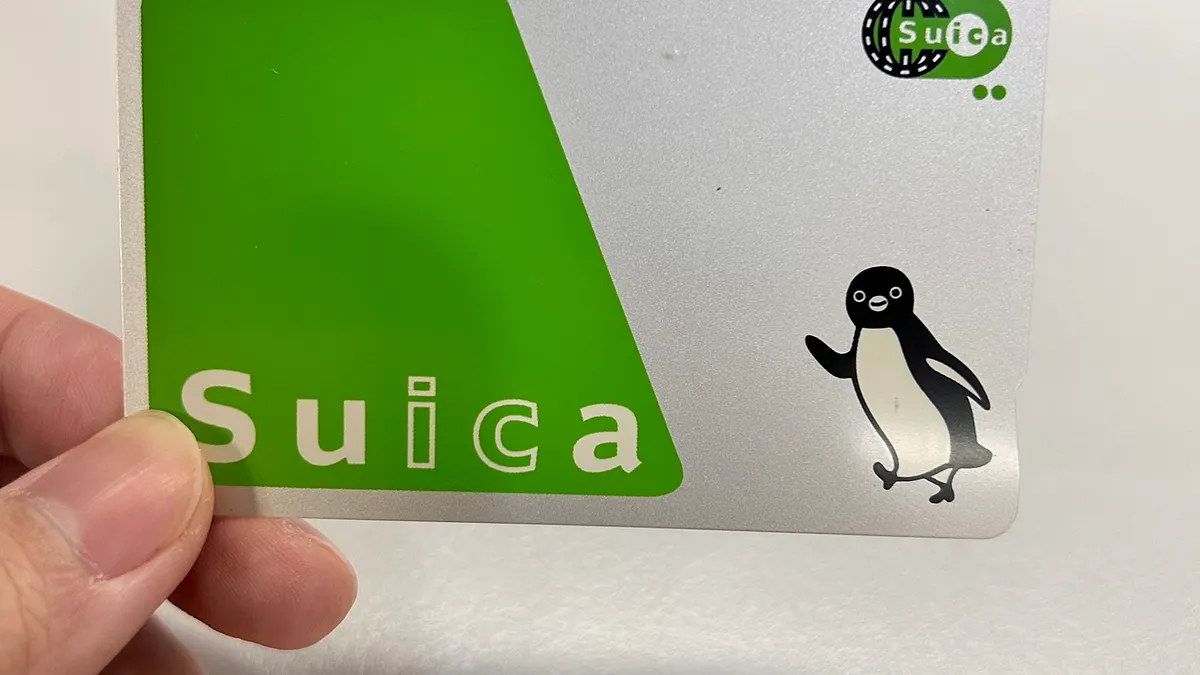 2026年度末での“卒業”が発表された「Suicaのペンギン」。(写真/読者提供) 2026年度末での“卒業”が発表された「Suicaのペンギン」。(写真/読者提供)