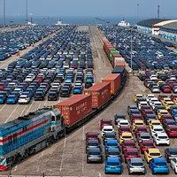 米中「関税戦争」の余波を分析する台湾人学者。上海で教鞭をとる彼は「台湾企業は中国資本よりも深刻な挑戦に直面する」と指摘する。写真は中国・青島港。(写真/AP通信) 米中「関税戦争」の余波を分析する台湾人学者。上海で教鞭をとる彼は「台湾企業は中国資本よりも深刻な挑戦に直面する」と指摘する。写真は中国・青島港。(写真/AP通信)