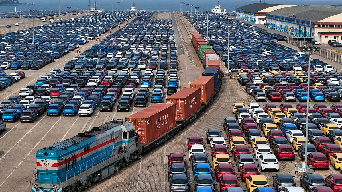 米中「関税戦争」の余波を分析する台湾人学者。上海で教鞭をとる彼は「台湾企業は中国資本よりも深刻な挑戦に直面する」と指摘する。写真は中国・青島港。(写真/AP通信) 米中「関税戦争」の余波を分析する台湾人学者。上海で教鞭をとる彼は「台湾企業は中国資本よりも深刻な挑戦に直面する」と指摘する。写真は中国・青島港。(写真/AP通信)