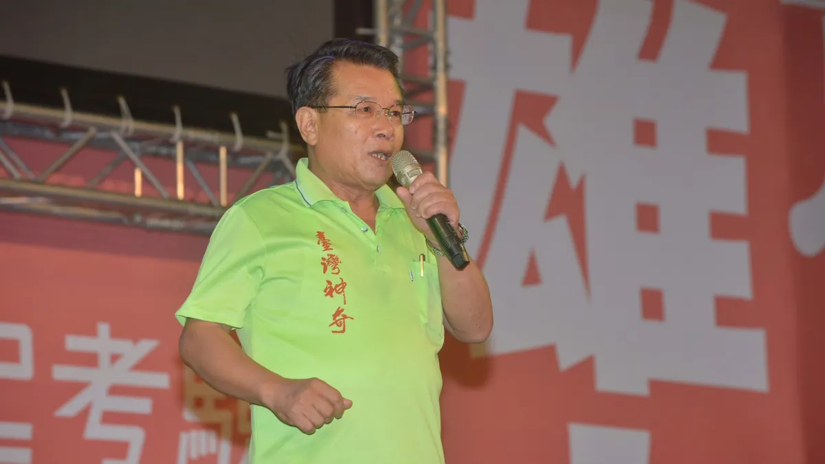 民進黨前立委郭玟成4日造勢晚會上呼籲,若民進黨在高雄市長選舉提名劉世芳,就算面對很會選舉的國民黨主席吳敦義也會「很好選」。(圖/劉世芳辦公室提供)